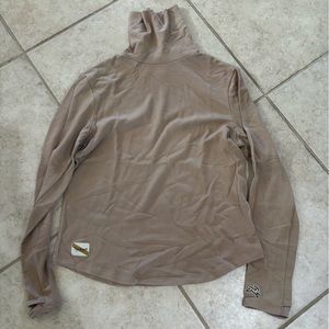 Tracksmith Women’s Waffle Turtleneck M